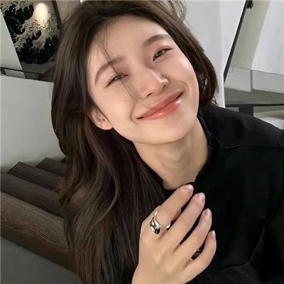 俊俏媳妇开明婆 海报