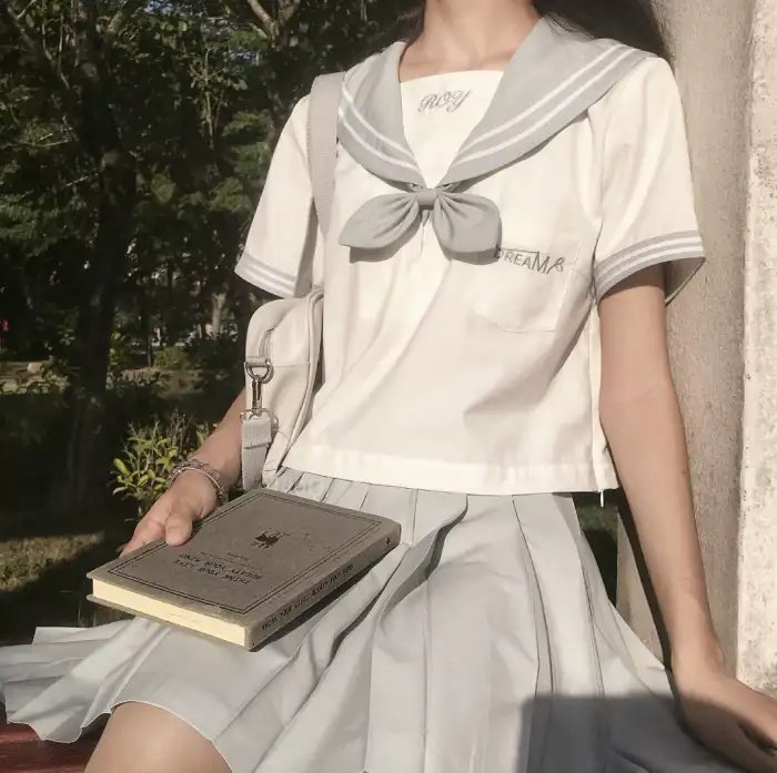 少女杀手阿墨 海报